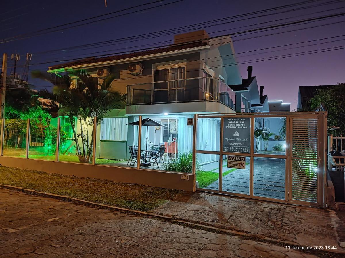 Residencial Bernardo, Meia Quadra Do Trapiche Florianopolis Exterior photo